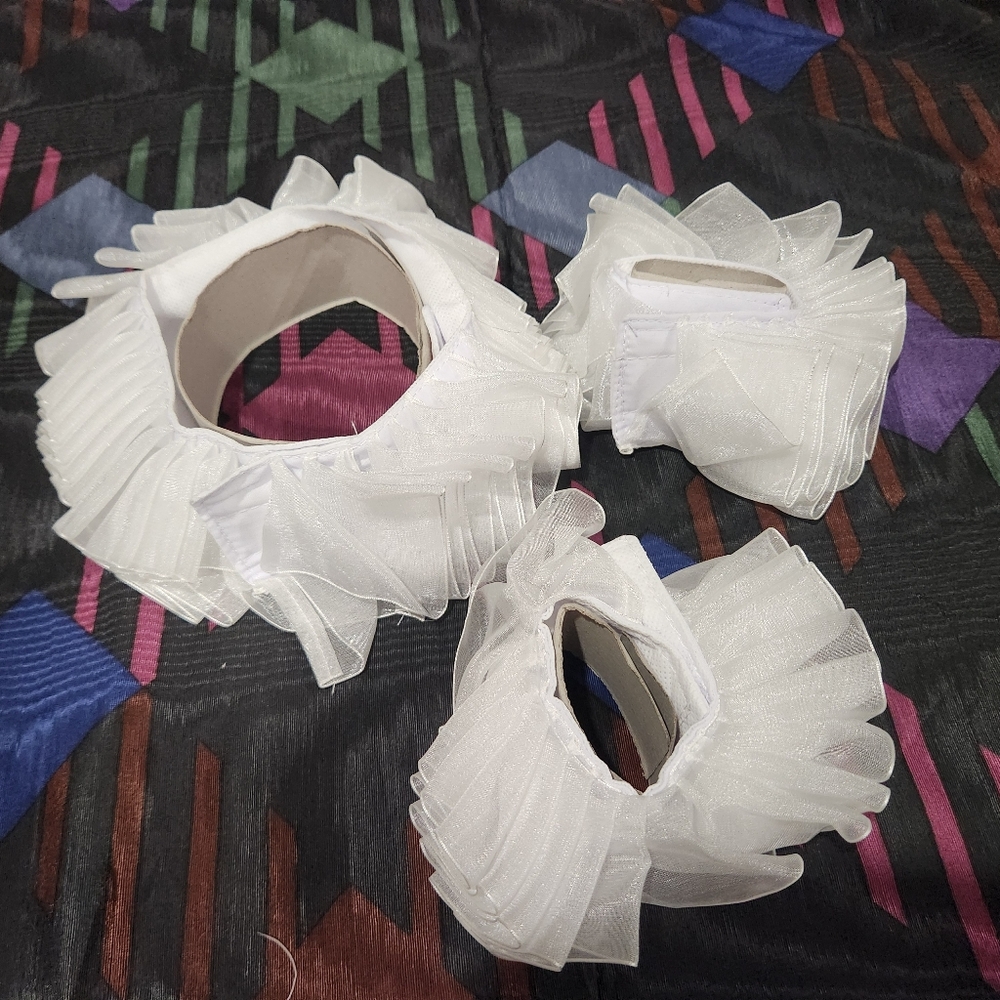 Elope Renaissance Collar & Cuff Set - White - Picture 2 of 3